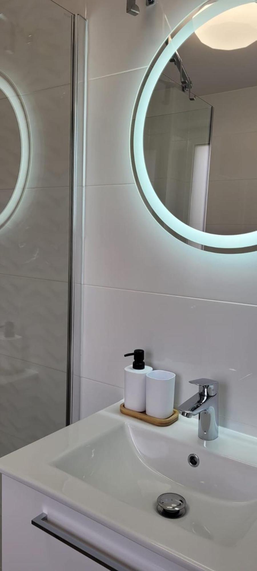 Kolorowe Cieplice - Apartamenty Z Widokiem Na Karkonosze Jelenia Gora Luaran gambar