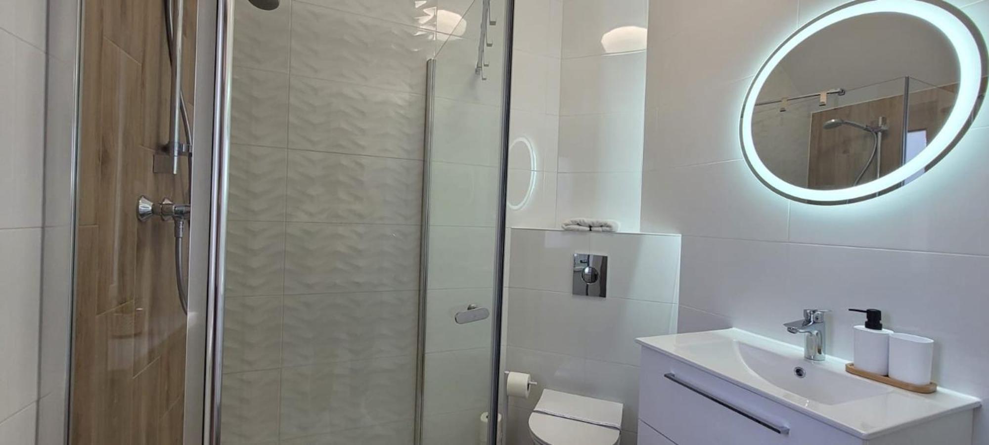 Kolorowe Cieplice - Apartamenty Z Widokiem Na Karkonosze Jelenia Gora Luaran gambar