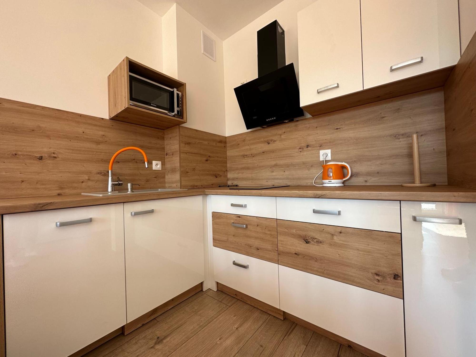 Kolorowe Cieplice - Apartamenty Z Widokiem Na Karkonosze Jelenia Gora Luaran gambar